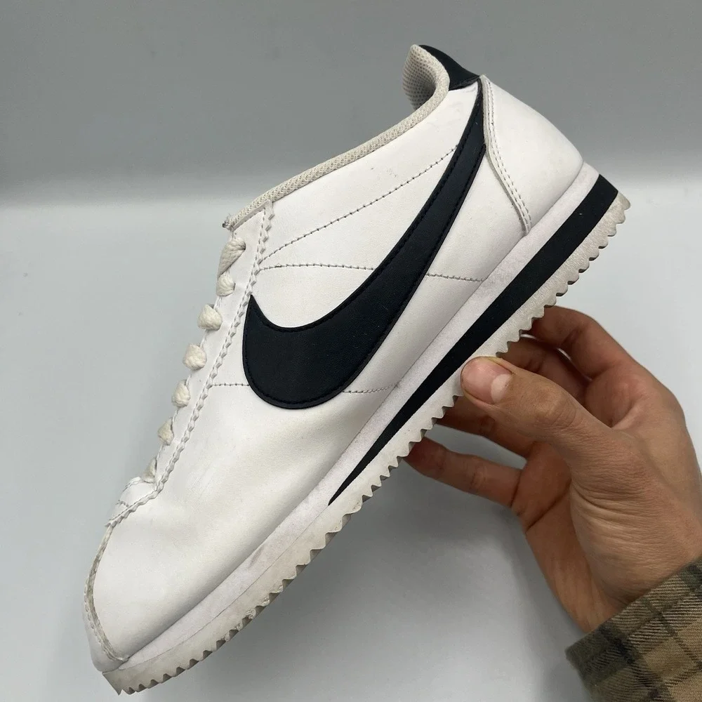 2018 Nike Cortez Retro Classic White Black Shoes Women's Sz 8.5 (807471-101)